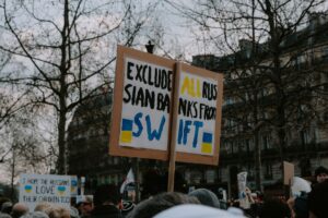 lift sanctions on Russia