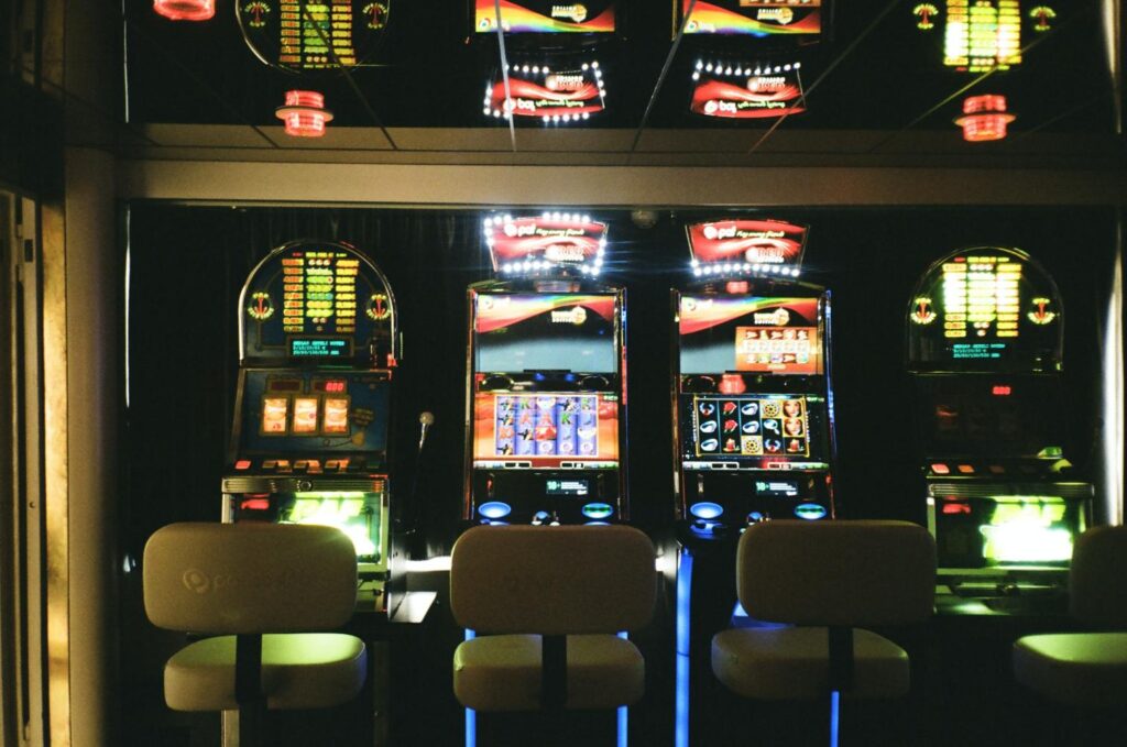 SA Gaming Platform Features: Game Categories, Tables, and Online Usability